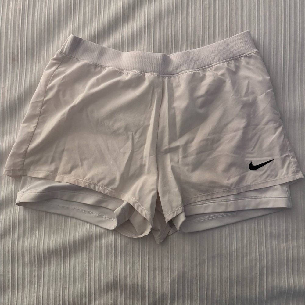 Nike White Athletic Shorts w/ Liner – Like New